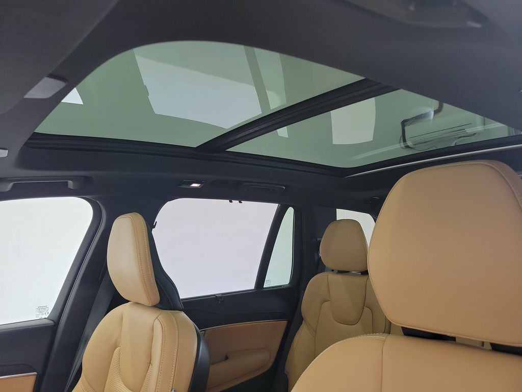 2024 Volvo XC90 Recharge Plug-In Hybrid Ultimate