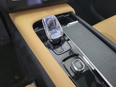 2024 Volvo XC90 Recharge Plug-In Hybrid Ultimate