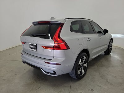 2023 Volvo XC60 Recharge Plug-In Hybrid T8 Plus Dark Theme