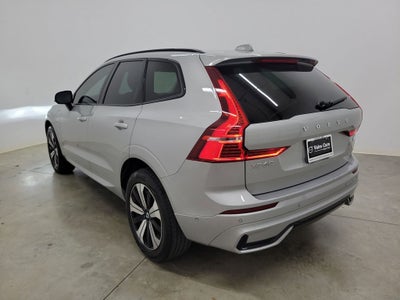 2023 Volvo XC60 Recharge Plug-In Hybrid T8 Plus Dark Theme