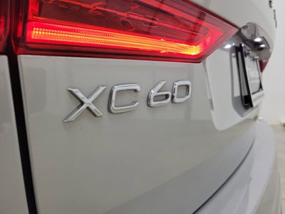 2023 Volvo XC60 Recharge Plug-In Hybrid T8 Plus Dark Theme
