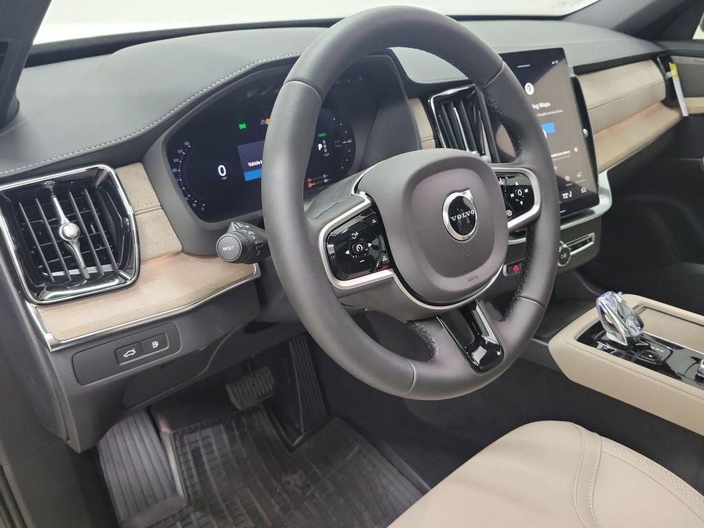 2026 Volvo XC90 Plug-In Hybrid T8 Plus 6 Passenger