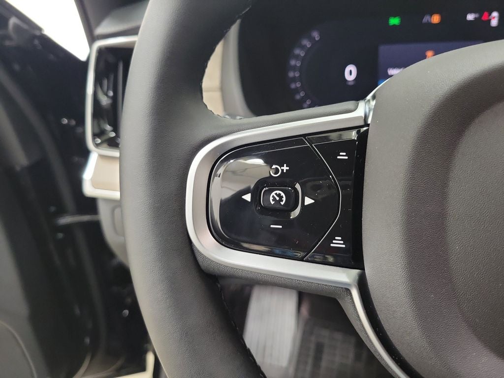 2026 Volvo XC90 Plug-In Hybrid T8 Plus 6 Passenger