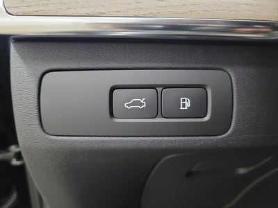 2026 Volvo XC90 Plug-In Hybrid T8 Plus 6 Passenger