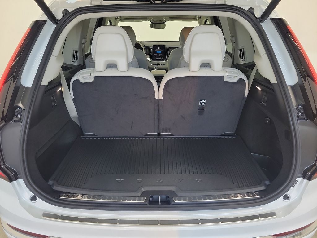 2026 Volvo XC90 Plug-In Hybrid T8 Ultra 6 Passenger