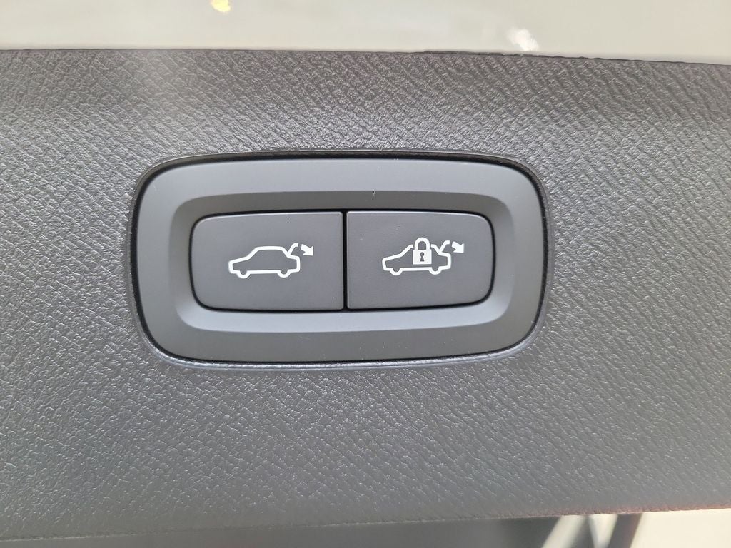 2026 Volvo XC90 Plug-In Hybrid T8 Ultra 6 Passenger