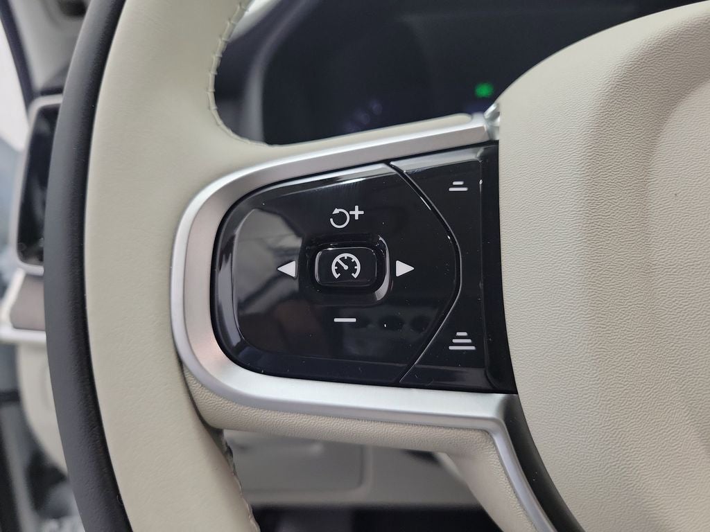 2026 Volvo XC90 Plug-In Hybrid T8 Ultra 6 Passenger