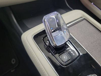 2026 Volvo XC90 Plug-In Hybrid T8 Ultra 6 Passenger