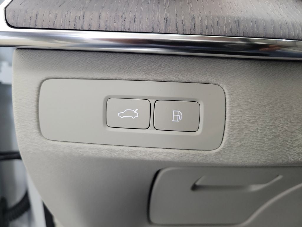 2026 Volvo XC90 Plug-In Hybrid T8 Ultra 6 Passenger