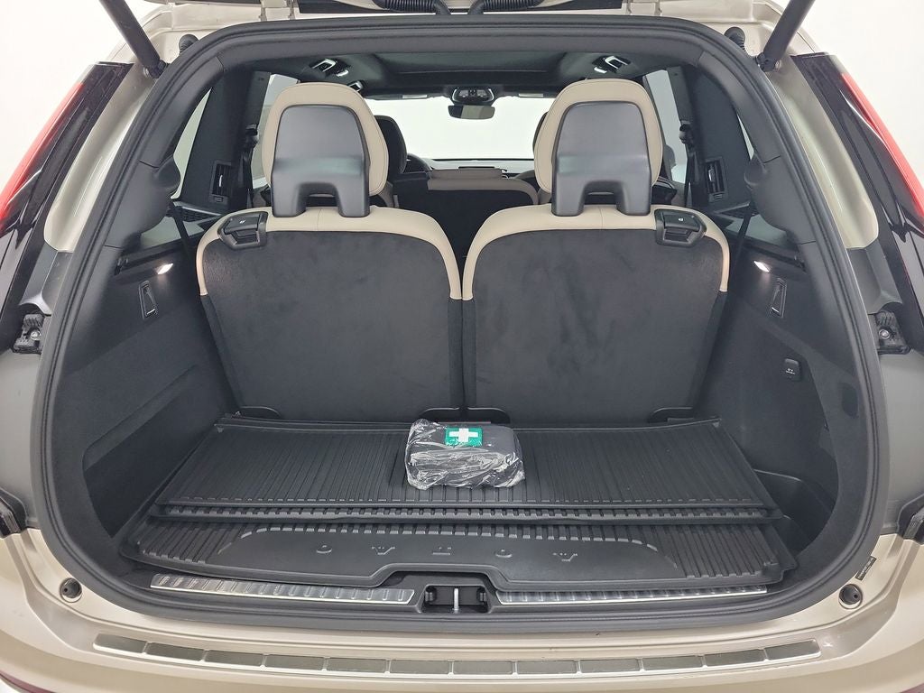 2026 Volvo XC90 Plug-In Hybrid T8 Plus 7 Passenger