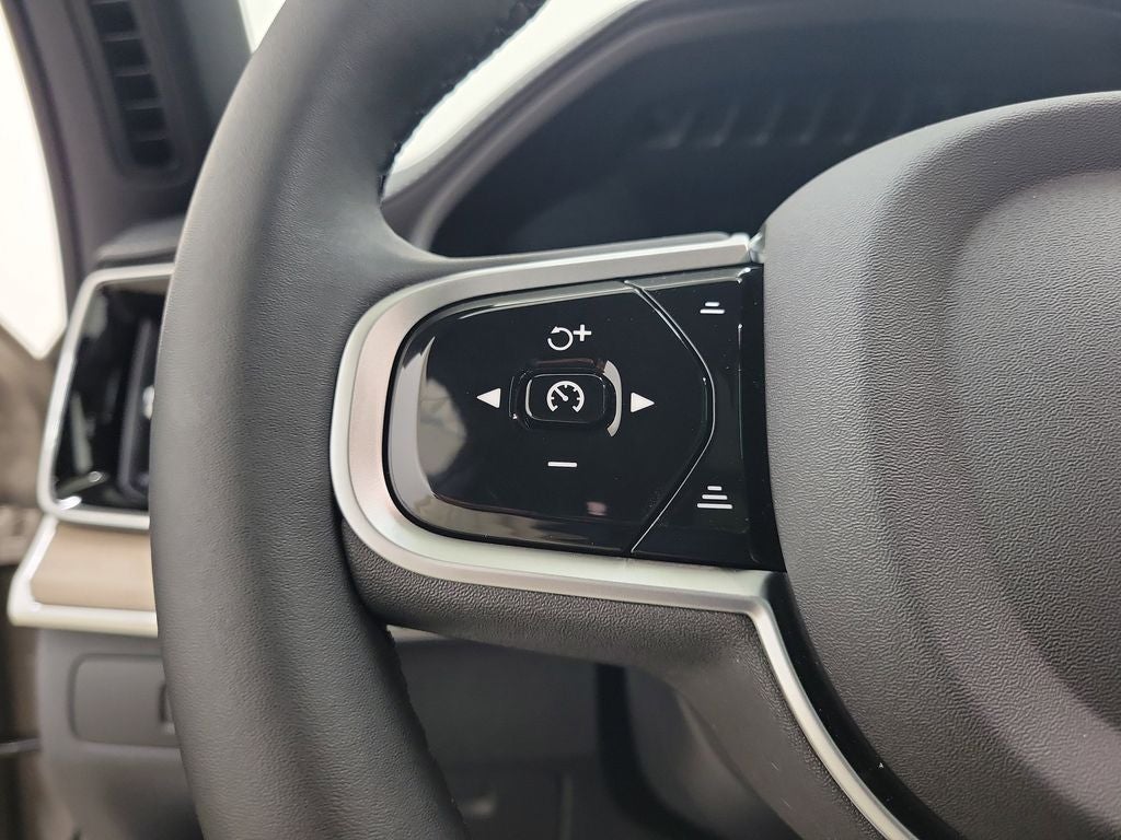 2026 Volvo XC90 Plug-In Hybrid T8 Plus 7 Passenger