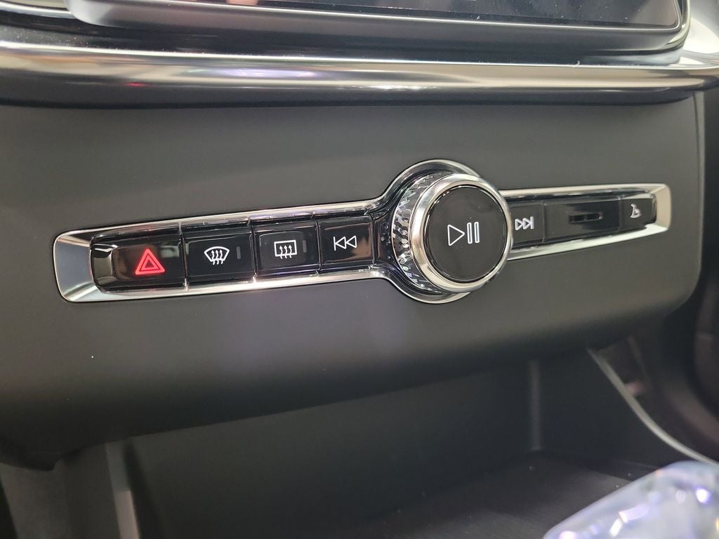 2026 Volvo XC90 Plug-In Hybrid T8 Plus 7 Passenger