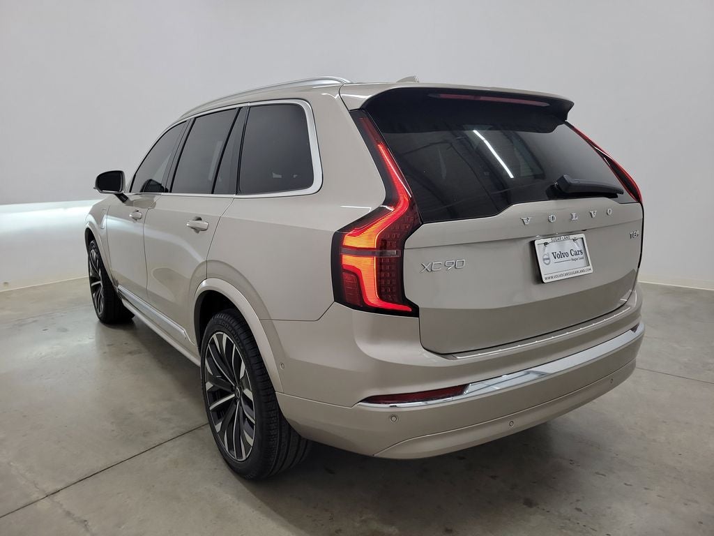 2026 Volvo XC90 Plug-In Hybrid T8 Plus 7 Passenger