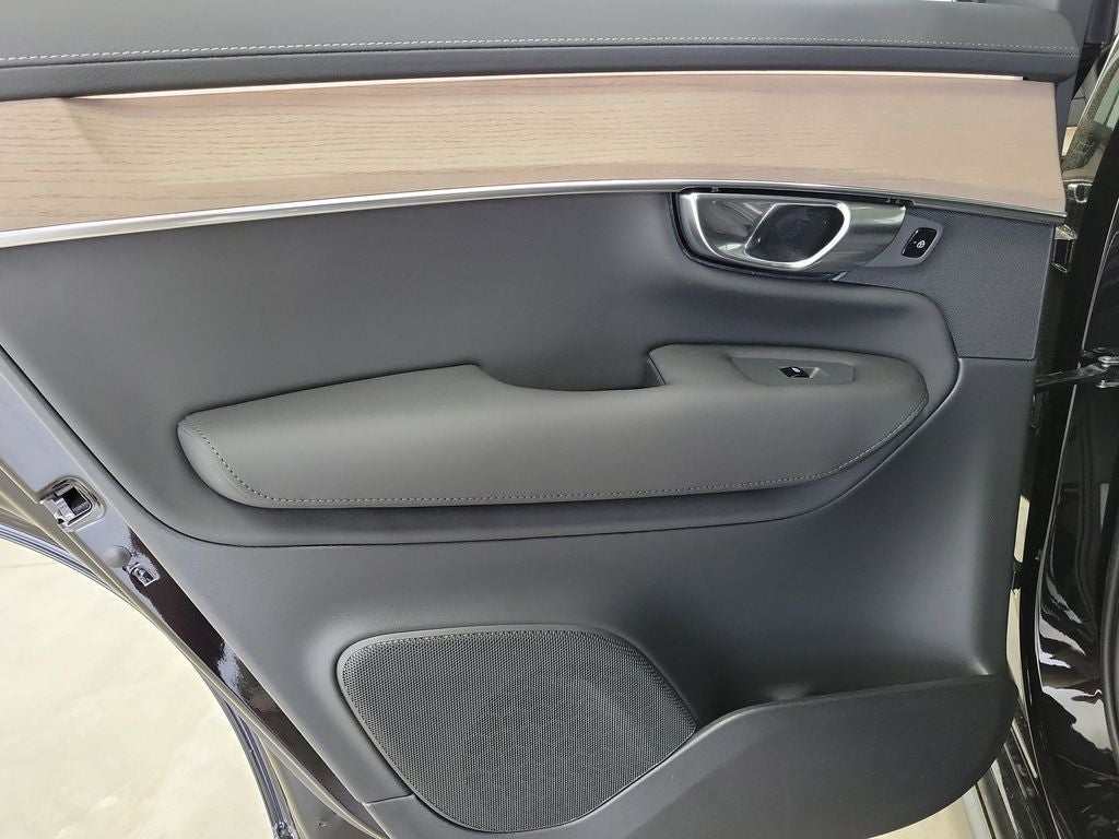 2026 Volvo XC90 Plug-In Hybrid T8 Plus 7 Passenger