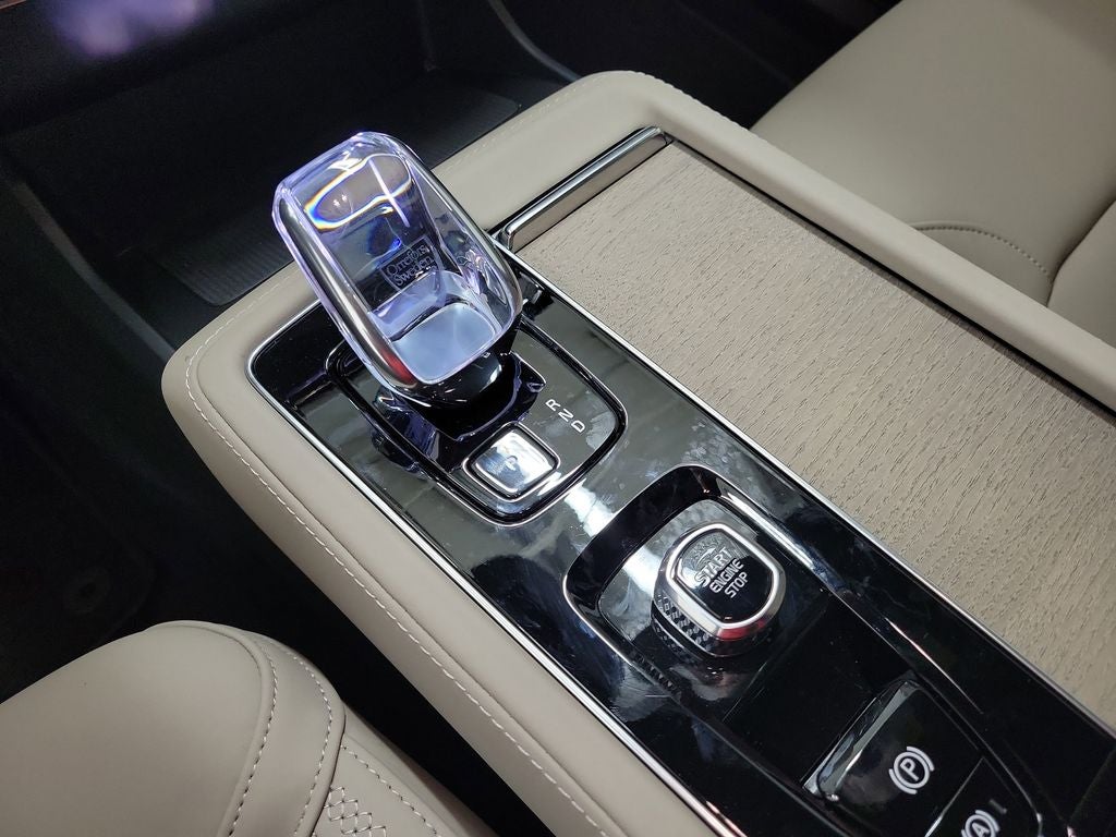 2026 Volvo XC90 Plug-In Hybrid T8 Plus 7 Passenger