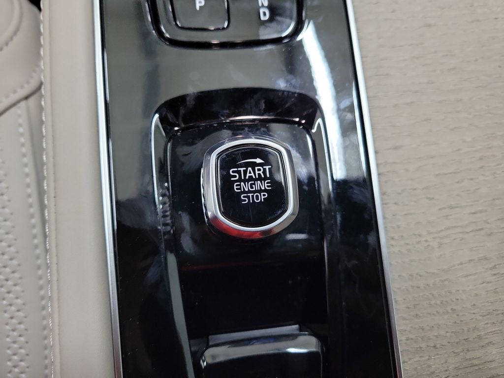 2026 Volvo XC90 Plug-In Hybrid T8 Plus 7 Passenger