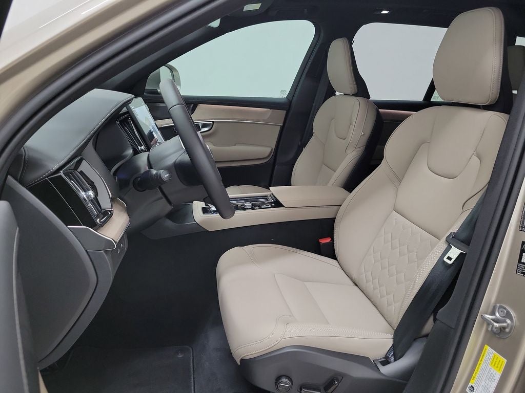 2026 Volvo XC90 Plug-In Hybrid T8 Plus 7 Passenger