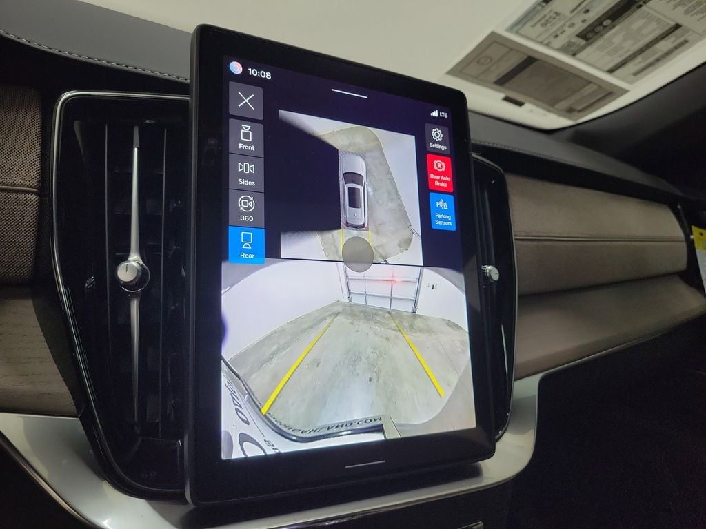 2026 Volvo XC90 Plug-In Hybrid T8 Plus 7 Passenger