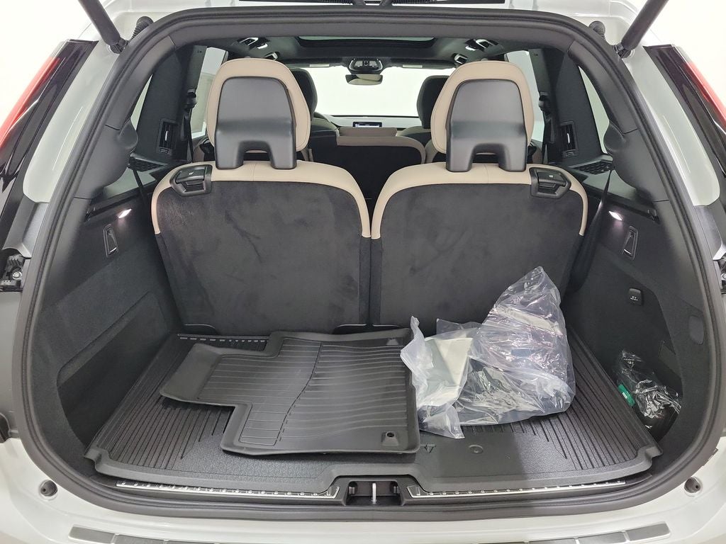 2026 Volvo XC90 Plug-In Hybrid T8 Plus 7 Passenger