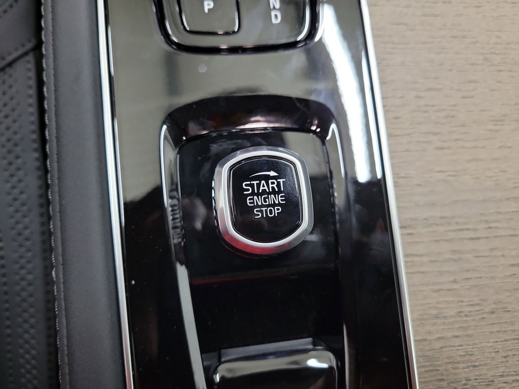 2026 Volvo XC90 Plug-In Hybrid T8 Plus 7 Passenger