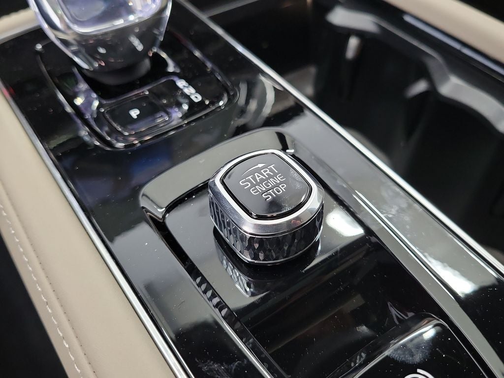 2026 Volvo XC90 Plug-In Hybrid T8 Plus 7 Passenger