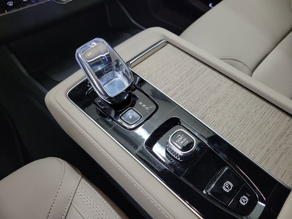 2026 Volvo XC90 Plug-In Hybrid T8 Plus 7 Passenger