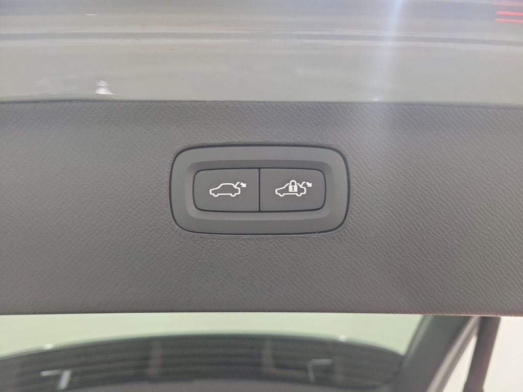 2026 Volvo XC90 Plug-In Hybrid T8 Plus 7 Passenger