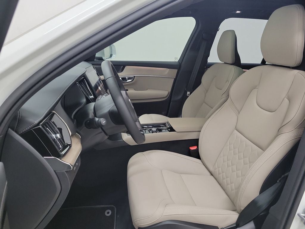 2026 Volvo XC90 Plug-In Hybrid T8 Plus 7 Passenger