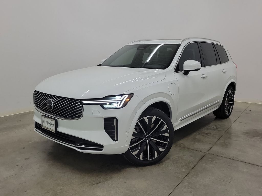 2026 Volvo XC90 Plug-In Hybrid T8 Plus 7 Passenger