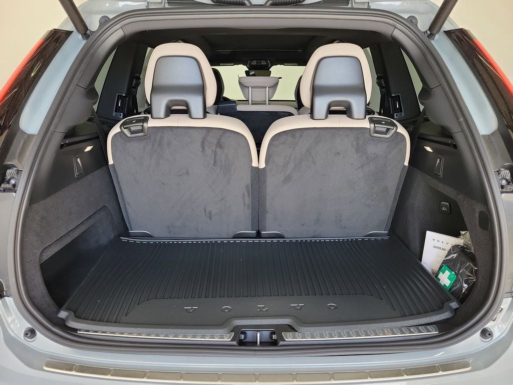 2026 Volvo XC90 Plug-In Hybrid T8 Plus 7 Passenger