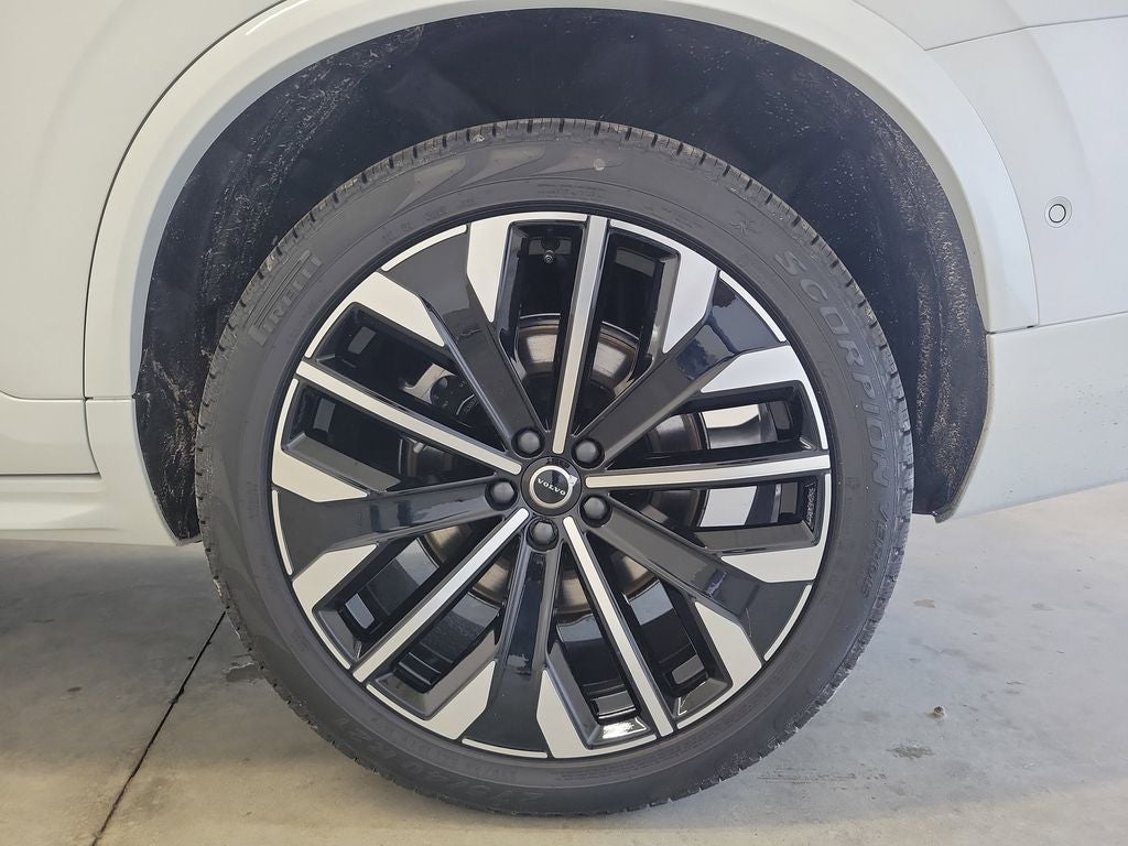 2026 Volvo XC90 Plug-In Hybrid T8 Plus 7 Passenger