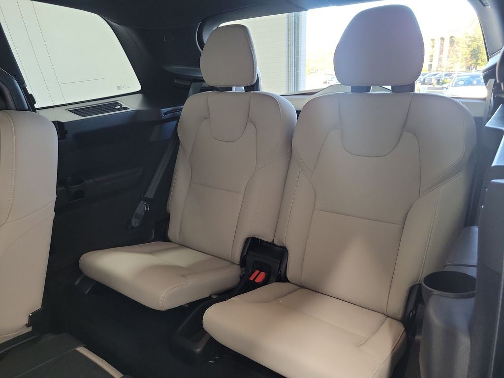 2026 Volvo XC90 Plug-In Hybrid T8 Plus 7 Passenger