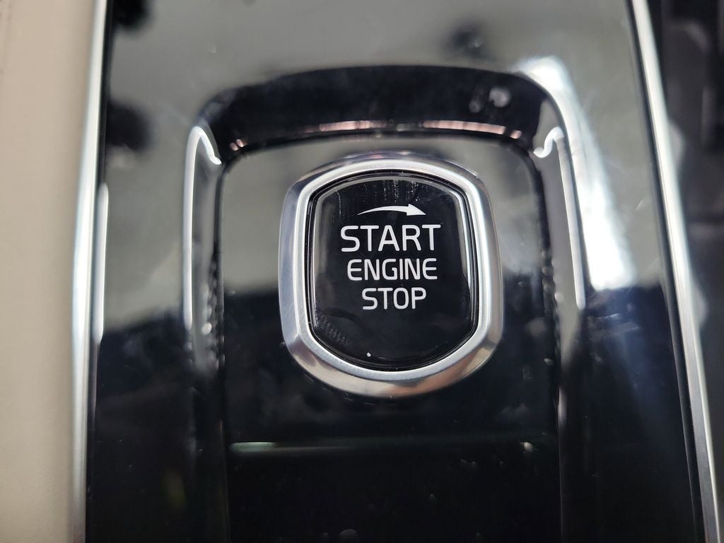 2026 Volvo XC90 Plug-In Hybrid T8 Plus 7 Passenger