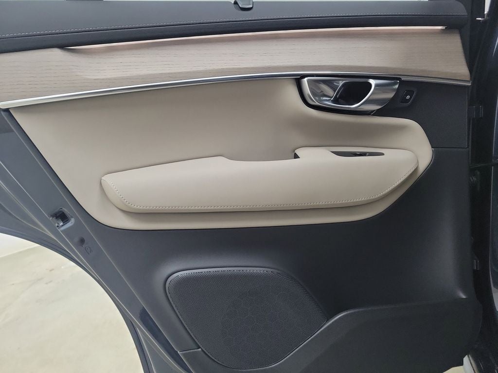 2026 Volvo XC90 Plug-In Hybrid T8 Ultra 7 Passenger