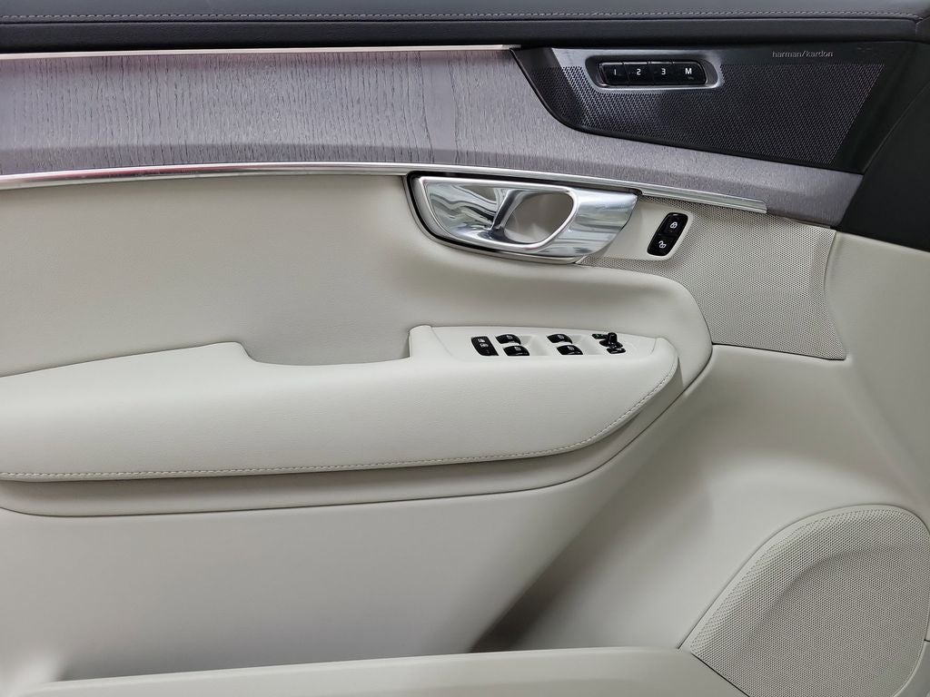 2026 Volvo XC90 Plug-In Hybrid T8 Ultra 7 Passenger