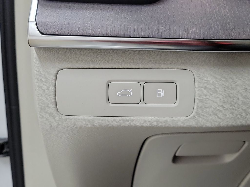 2026 Volvo XC90 Plug-In Hybrid T8 Ultra 7 Passenger