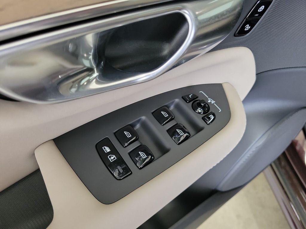 2026 Volvo XC90 Plug-In Hybrid T8 Ultra 7 Passenger