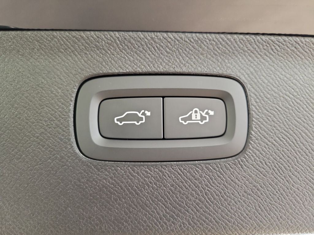 2026 Volvo XC90 Plug-In Hybrid T8 Ultra 7 Passenger