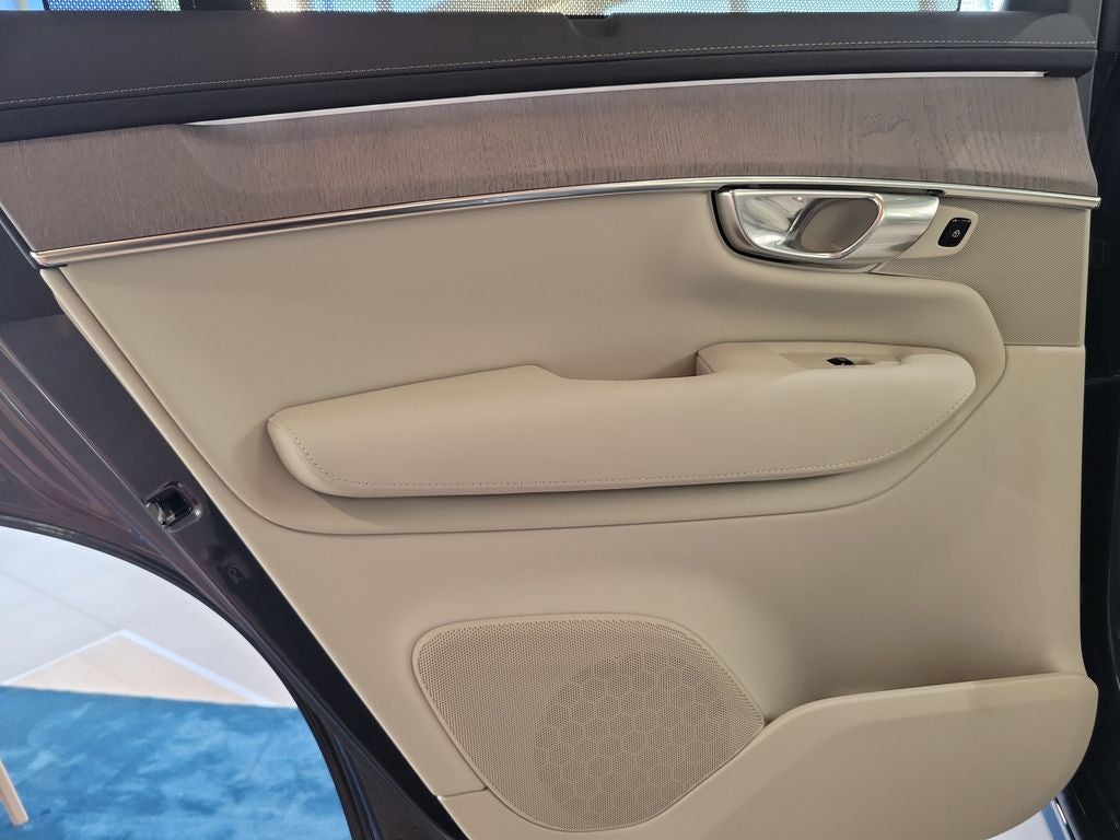 2026 Volvo XC90 Plug-In Hybrid T8 Ultra 7 Passenger