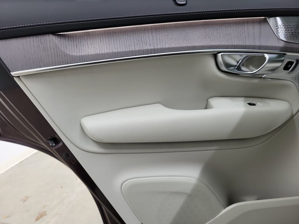 2026 Volvo XC90 Plug-In Hybrid T8 Ultra 7 Passenger