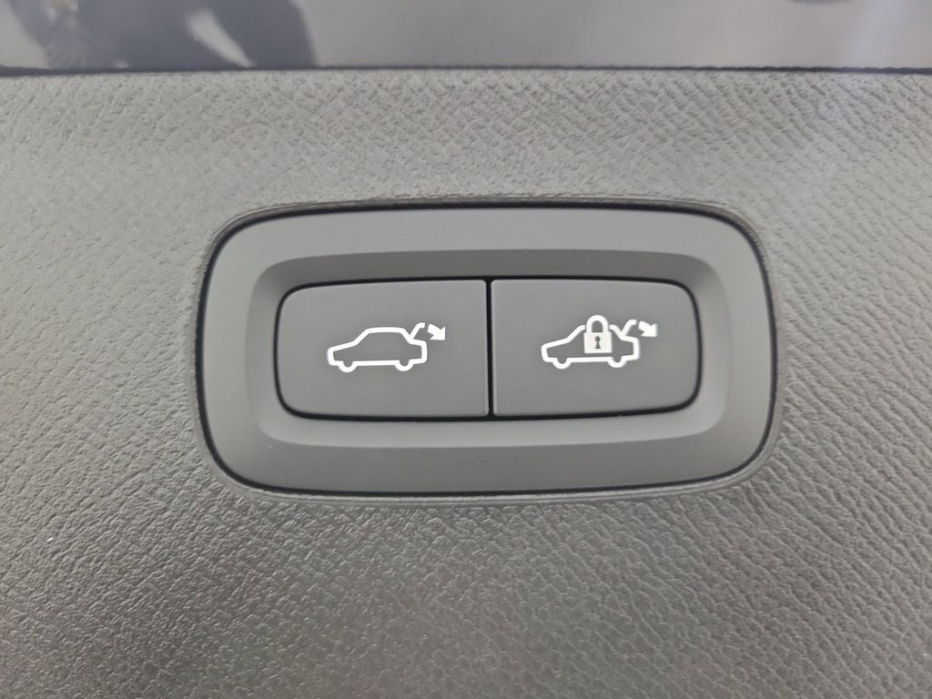 2026 Volvo XC90 Plug-In Hybrid T8 Ultra