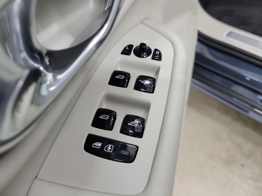 2026 Volvo XC90 Plug-In Hybrid T8 Ultra