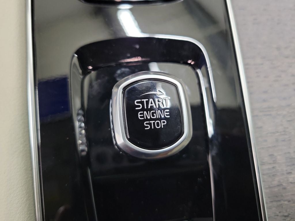 2026 Volvo XC90 Plug-In Hybrid T8 Ultra