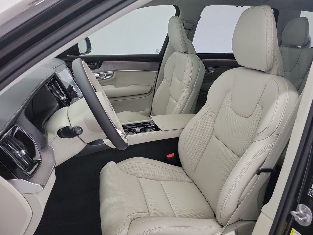 2026 Volvo XC90 Plug-In Hybrid T8 Ultra