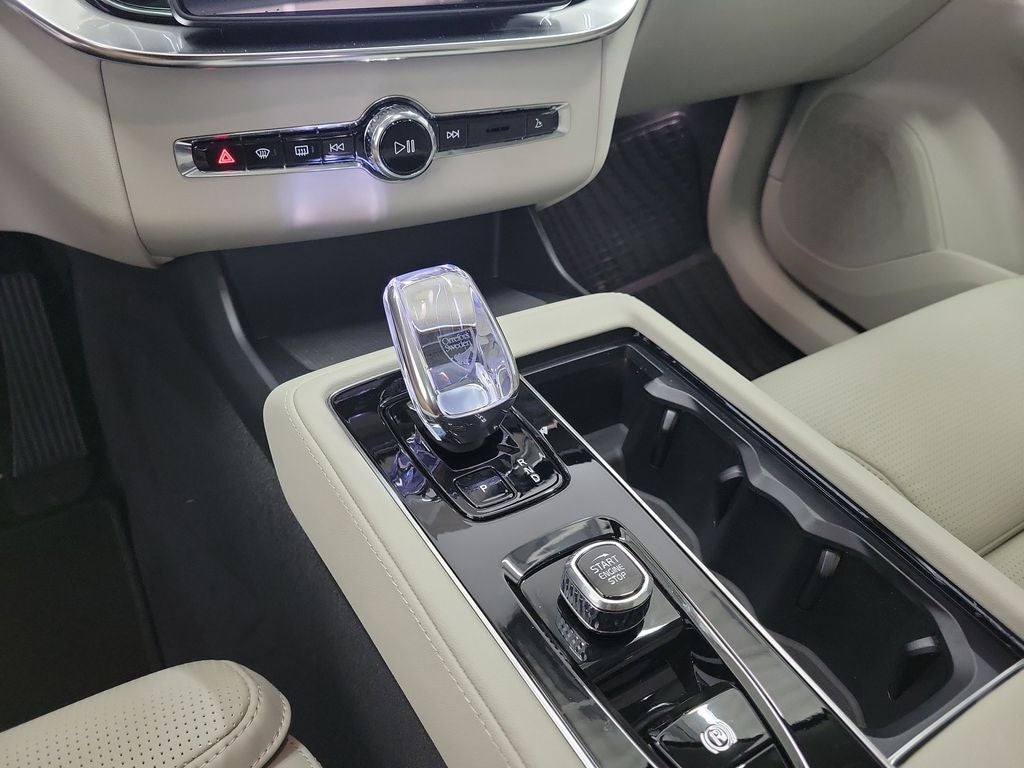 2026 Volvo XC90 Plug-In Hybrid T8 Ultra