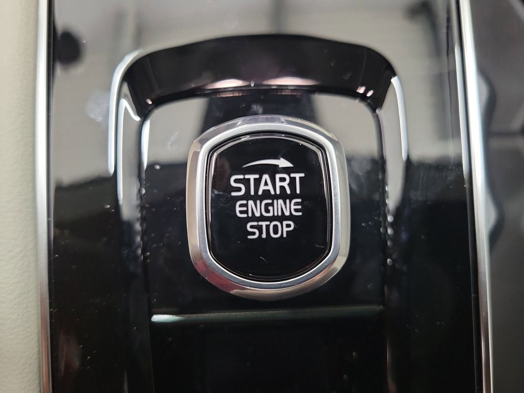 2026 Volvo XC90 Plug-In Hybrid T8 Ultra