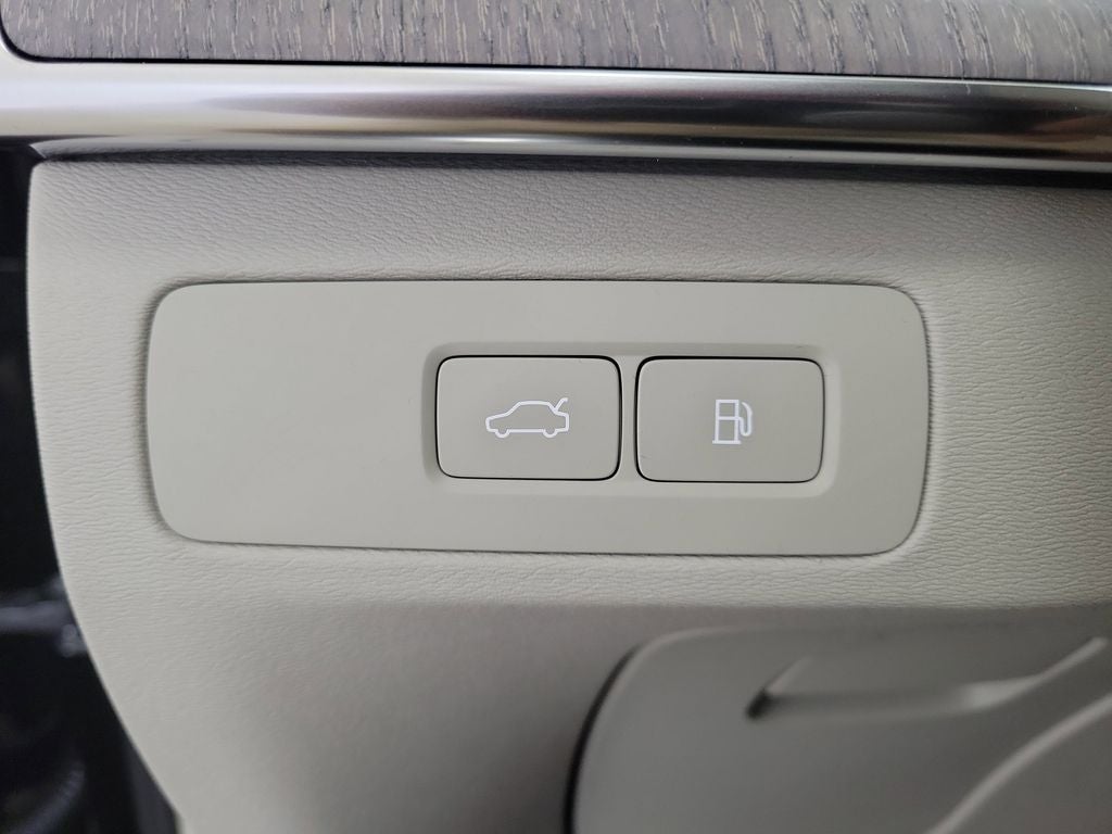 2026 Volvo XC90 Plug-In Hybrid T8 Ultra