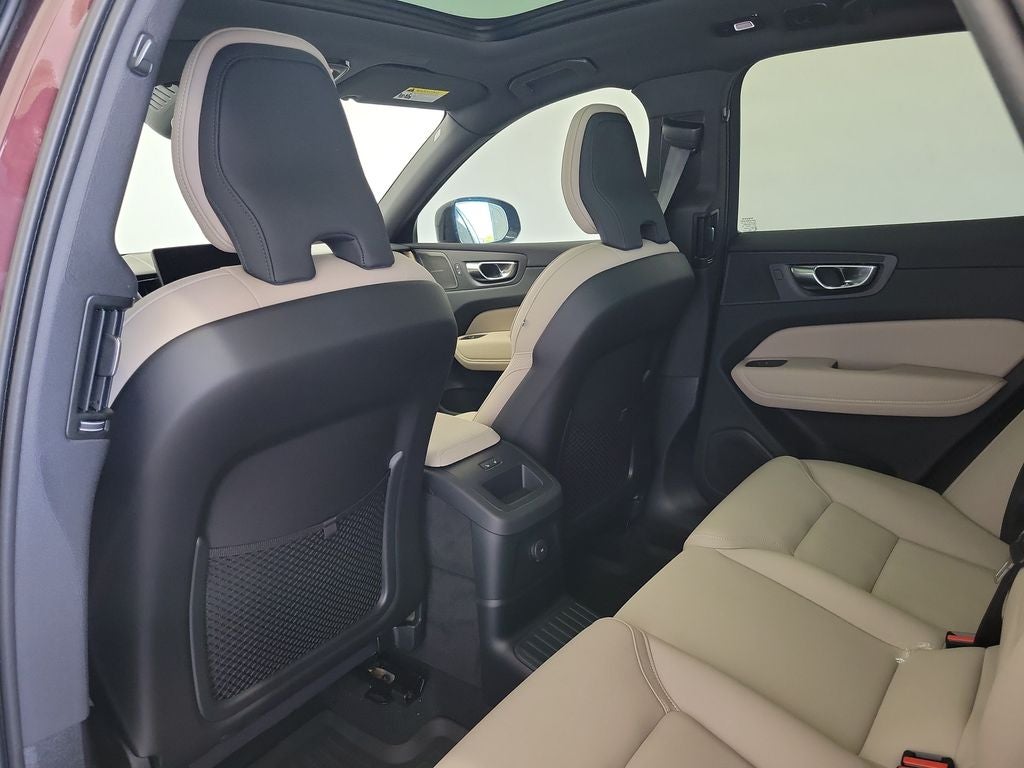 2026 Volvo XC60 Plug-In Hybrid T8 Plus
