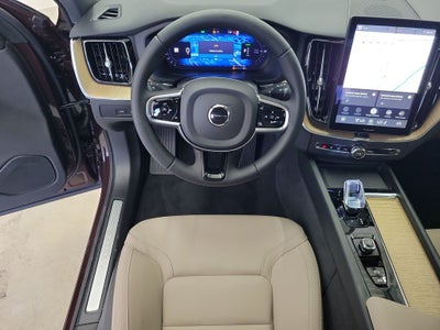 2026 Volvo XC60 Plug-In Hybrid T8 Plus