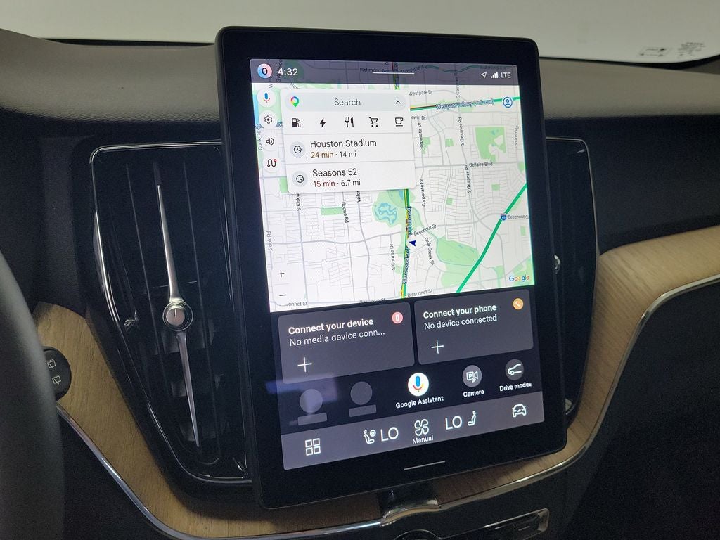2026 Volvo XC60 Plug-In Hybrid T8 Plus